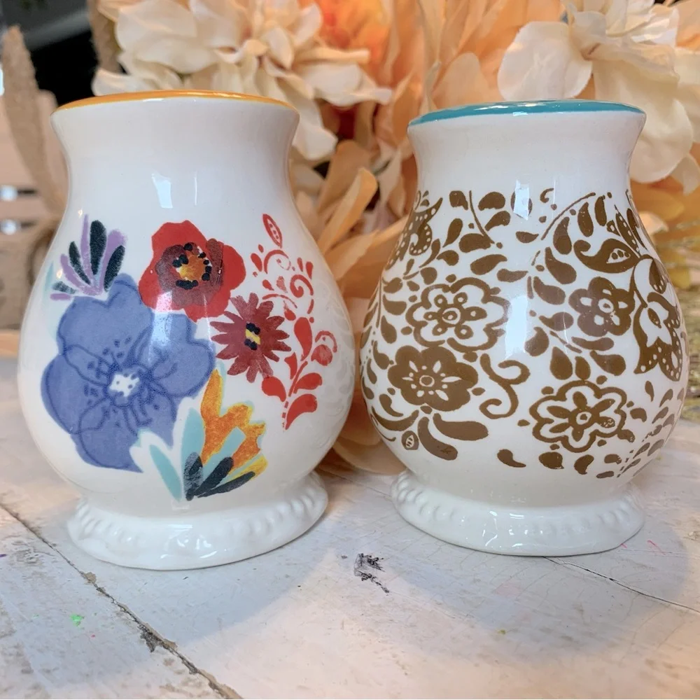 Pioneer Woman PW Mercantile Floral Salt and Pepper Shakers